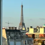 Vue Remarquable Sur La Tour Eiffel